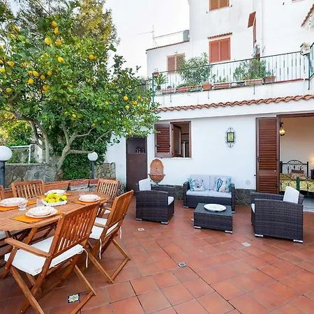 Casa Jasmine With Magnificent View Nyaraló *